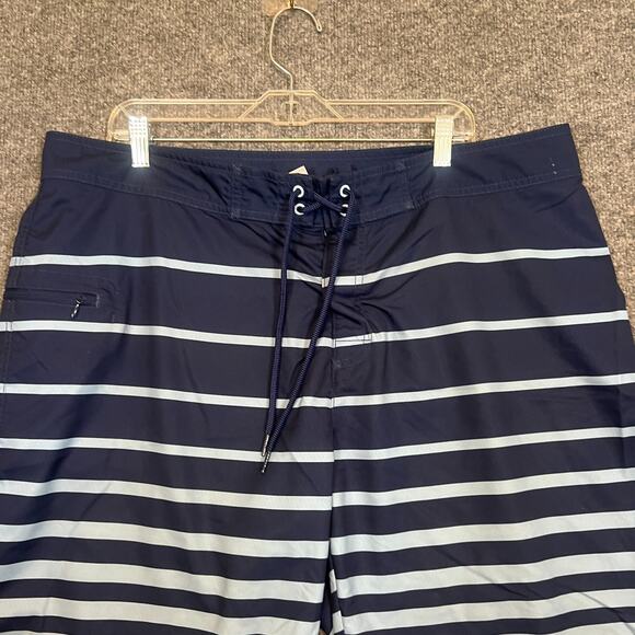 Vineyard Vines Swim Trunks Mens 40 Blue Striped Board Shorts Lightweight - Picture 4 of 9